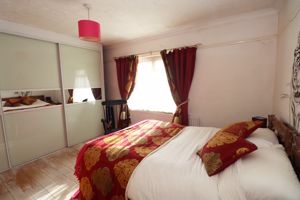 BAYARD AVENUE- click for photo gallery